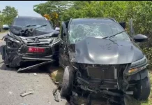 Dua Kendaraan Dinas Pemprov Sultra Alami Kecelakaan Beruntun