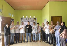 Kemekum Sultra Koordinasi Bantuan Hukum di Desa Wawolemo