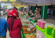 Pasar Takjil Ramadan Taman Surapati  Favorit Menjelang Berbuka