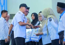 Pemprov Sultra Salurkan TPG, THR, dan Gaji ke-13 Para Guru