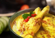 Opor Ayam Hidangan Wajib Lebaran