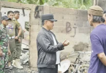 Wakil Bupati Kolaka Utara Tinjau Korban Kebakaran di Desa Tolala