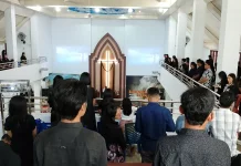 Ibadah Jumat Agung di Gereja Mepokoaso Punggolaka Kendari Berlangsung Hikmah