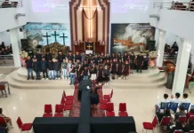 Paduan Suara Sekolah Minggu Mewarnai Ibadah Jumat Agung