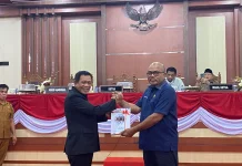 Mengikuti Paripurna DPRD Kemenkum Sultra Kawal Akuntabilitas Pemerintahan