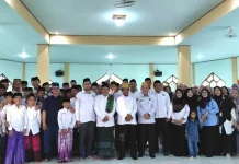 Kakanwil Kemenag Sultra Kunjungi Ponpes Al-Ikhlas Lambuya, Beri Motivasi Santri