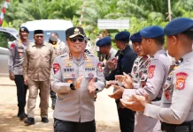 Wakapolri Resmikan Perumahan Bagi Anggota dan Masyarakat di Sultra