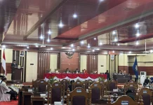 Wakil Wali Kota Kendari Hadiri Rapat Paripurna DPRD HUT ke-62 Sultra