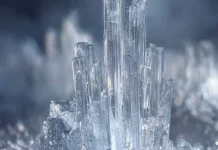 Fenomena Ice Spikes, Paku Es Unik Muncul saat Pembekuan Air