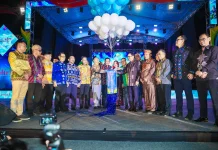 Wakil Gubernur Sultra Tutup Harmoni Sultra 2026 di Lapangan Eks MTQ