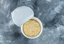 Konsumsi Makanan Instan Berlebihan Picu Risiko Kesehatan
