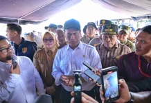 Menteri Pertanian RI Tinjau Wilayah Banjir di Kota Kendari