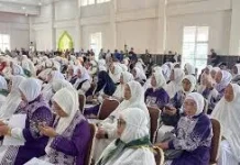 383 Jemaah Calon Haji Kendari menuju Embarkasi Makassar