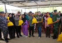 Pemkot Kendari Mulai Salurkan Bantuan Pangan Bagi Warga Korban Banjir