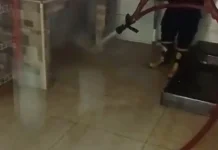 Pasca Banjir, Warga Hadapi Lumpur, Kerusakan Perabot hingga Ancaman Penyakit