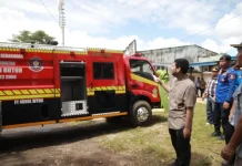 Resmikan Mobil Damkar Baru, Bupati Buton Minta Armada Dirawat dan Aktif Digunakan