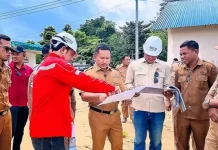 Bupati La Ode Darwin Soroti Kualitas Pembangunan RSUD Muna Barat