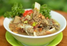 Sup Tulang Sapi Khas Lombok Jadi Favorit