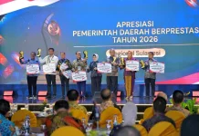Kota Kendari berhasil meraih peringkat II kategori Penurunan Tingkat Penganggur