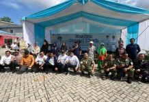 Wamendagri Serahkan Bantuan untuk Korban Banjir Kendari