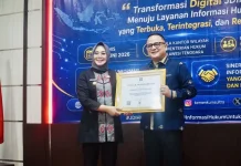 Kanwil Kemenkum Sultra Beri Dua Penghargaan Bagi Pemkot Kendari