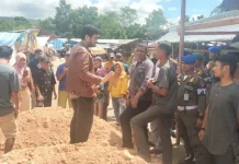 Bupati Buton Serap Aspirasi Pedagang Pasar Kaloko