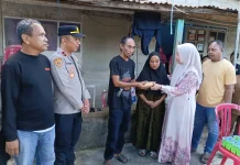 Keluarga Korban Meninggal di Pulau Bokori Terima Uang Duka