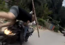 Remaja di Kendari Nekat Tabrak Warga hingga Terluka