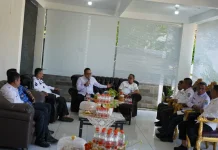 Kanwil Kemenkum Sultra dan Pemkab Buton tengah Matangkan Raperda KI