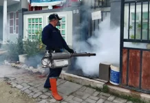 Tanggapi Keluhan Warga, Tim PJP Biddokkes Polda Sultra Gelar Fogging
