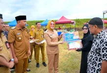 Peringatan Hari UMKM Nasional di Kendari di warnai Kegiatan Bazar UMKM