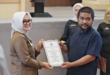 DPRD Kendari Serahkan Keputusan Pertanggungjawaban APBD 2025