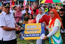 Turnamen Bola Kasti Piala Bupati Cup I Buteng di Tutup