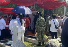 Rachmat Gobel Dimakamkan Secara Militer di TMP Kalibata
