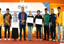 Konawe Serahkan Beasiswa Pendidikan Pemerintah Kabupaten 2026