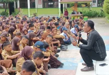Murid SMPN 5 Kendari Terima Edukasi E-Government dari Diskominfo