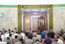 Bentengi Iman Personel, Polda Sultra Gelar Binrohtal Rutin di Masjid Al-Amin