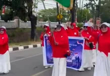 PWWI Semarakkan Fun Walk Kebangsaan dengan Yel-Yel Islami
