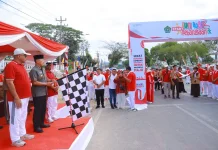 Gubernur Sultra Buka Fun Walk Kebangsaan, Meriahkan HUT ke-81 RI