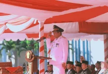 Wakil Gubernur Sultra Pimpin Upacara Penurunan Bendera HUT RI