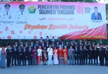 Hugua Tutup Rangkaian HUT RI dengan Penurunan Bendera di Sultra