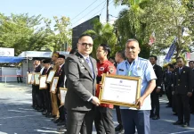 Kemenkum Sultra Berikan Penghargaan Kepada Mitra Strategis