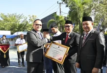 Pemkab Kolaka Timur Terima Penghargaan dari Kemenkum Sultra