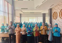 Perkuat Layanan Kesehatan Terpadu, TP PKK dan Pemkot Baubau Gelar Bimtek Posyandu
