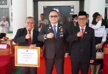 Koltim Raih Penghargaan Kabupaten Teraktif Harmonisasi Produk Hukum