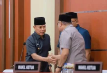 Gubernur Sultra Serahkan Perubahan KUA-PPAS 2026 ke DPRD