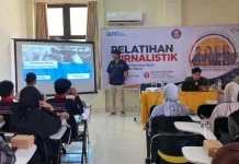 Persiapkan Regenerasi Jurnalis, LKBN ANTARA Sultra Bekali Mahasiswa UHO