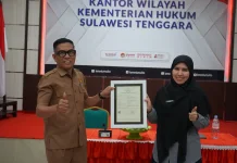 Kanwil Kemenkum Sultra Gelar FGD Lintas Sektor dan Serahkan Hak Cipta Lagu