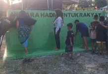 Warga Awunio Konawe Selatan Nikmati Air Bersih dari Sumur Bor TNI