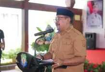 Lantik HMI-KOHATI Bombana, Bupati Dorong Mahasiswa Jadi Calon Pemimpin